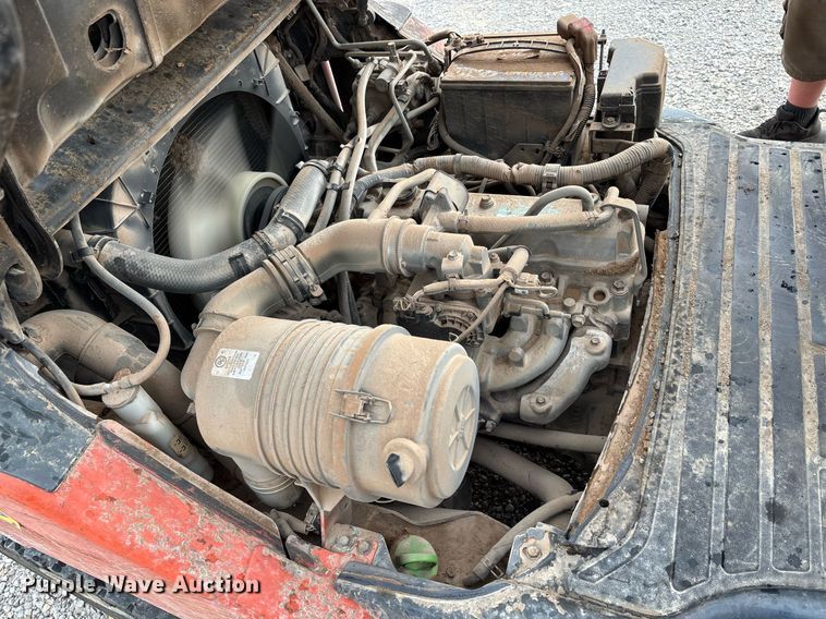 image for item DW7219 Toyota 8FGU25 forklift