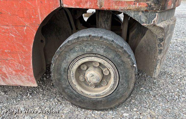 image for item DW7219 Toyota 8FGU25 forklift