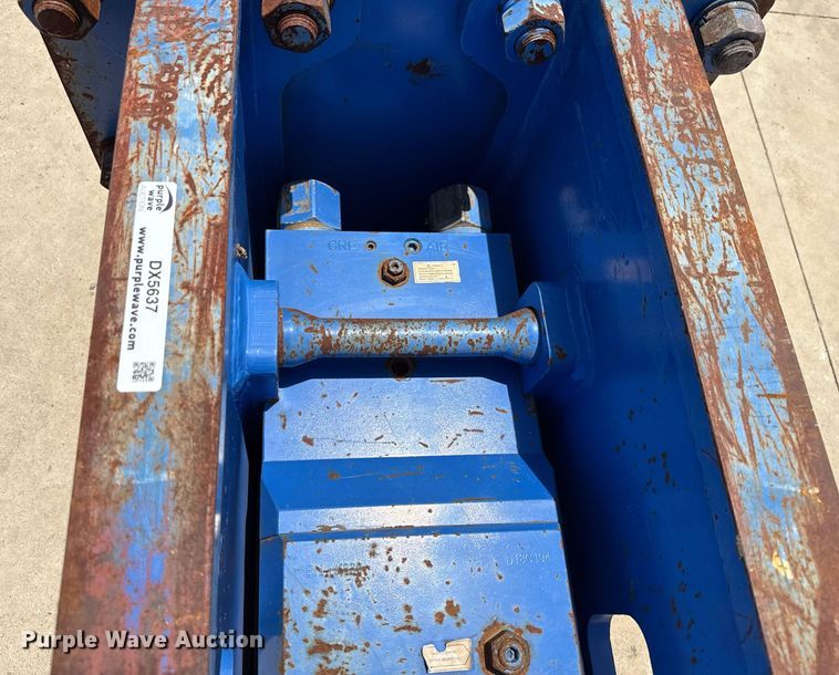 image for item DX5637 BHI breaker