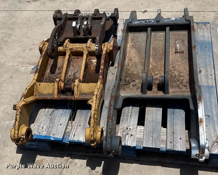 image for item DX5639 (3) excavator thumbs