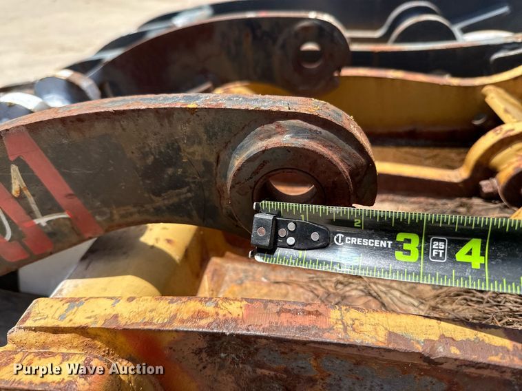 image for item DX5639 (3) excavator thumbs