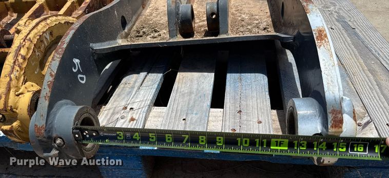 image for item DX5639 (3) excavator thumbs