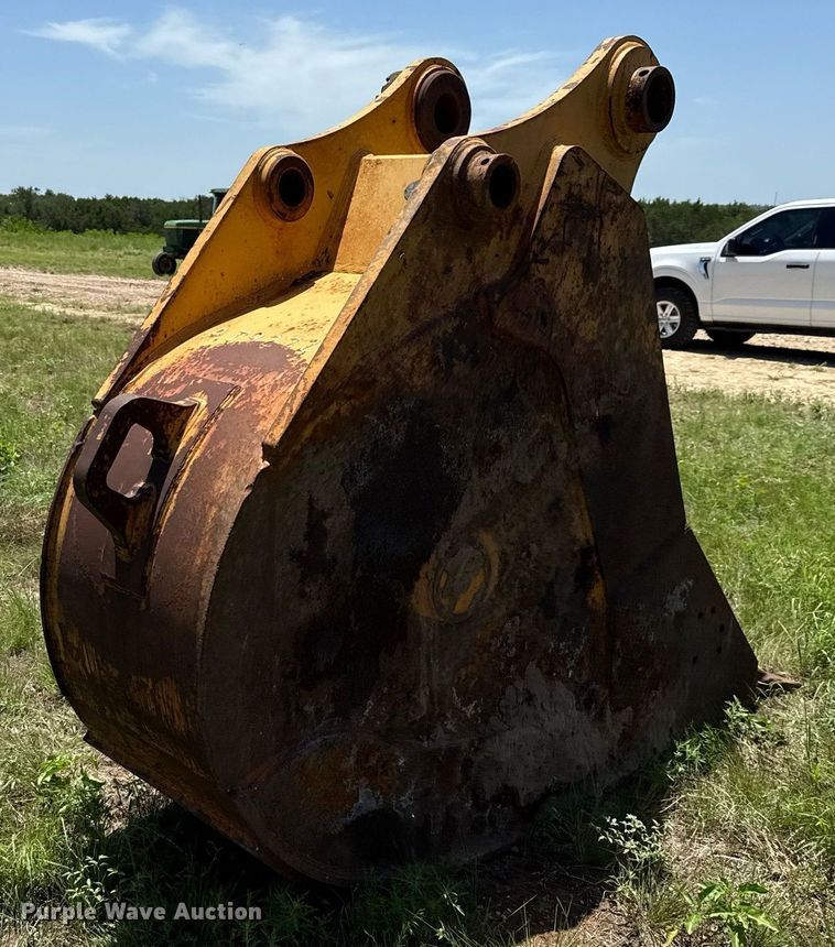 image for item DX5648 Central Fabricators 365 excavator bucket