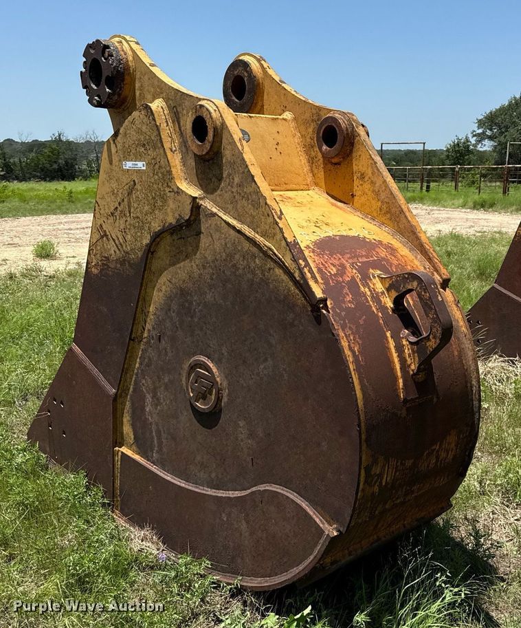 image for item DX5648 Central Fabricators 365 excavator bucket