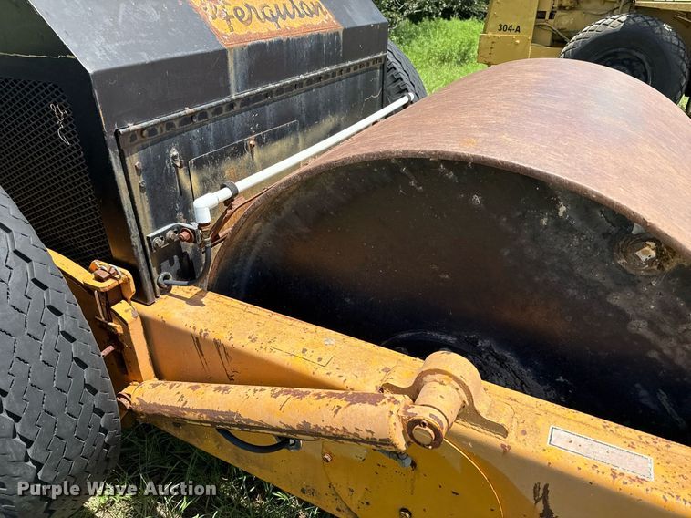 image for item DX5654 Ferguson 46 double drum roller