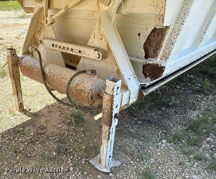 image for item DX5661 2005 CPS SBD-240 bottom dump trailer