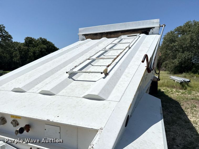 image for item DX5661 2005 CPS SBD-240 bottom dump trailer