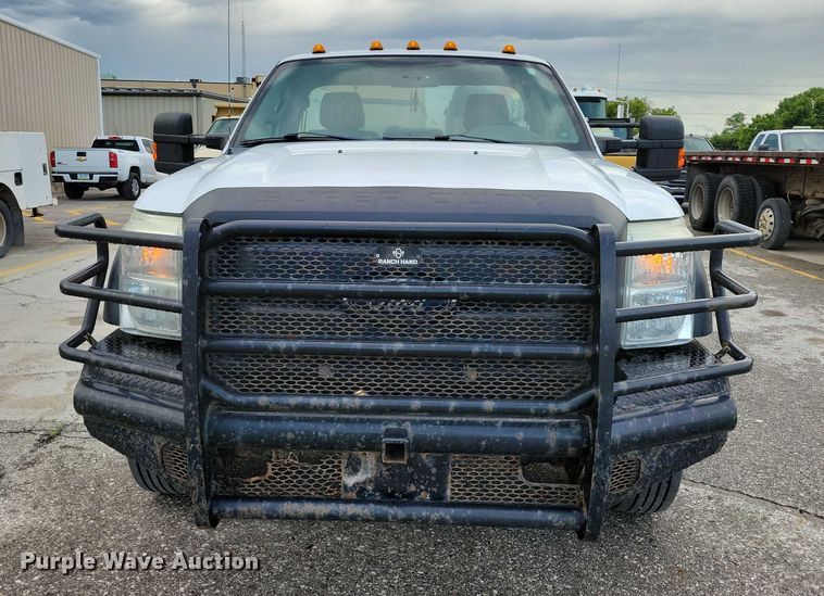 image for item DX7149 2014 Ford F550 utility / service truck