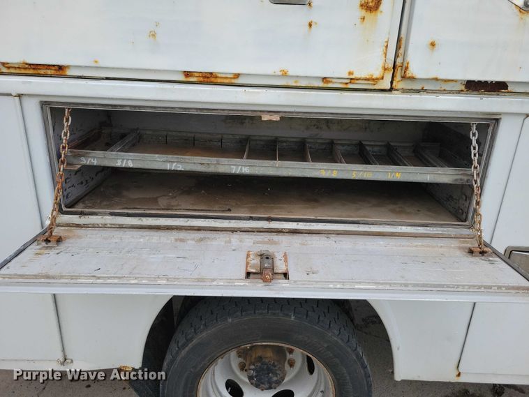 image for item DX7149 2014 Ford F550 utility / service truck