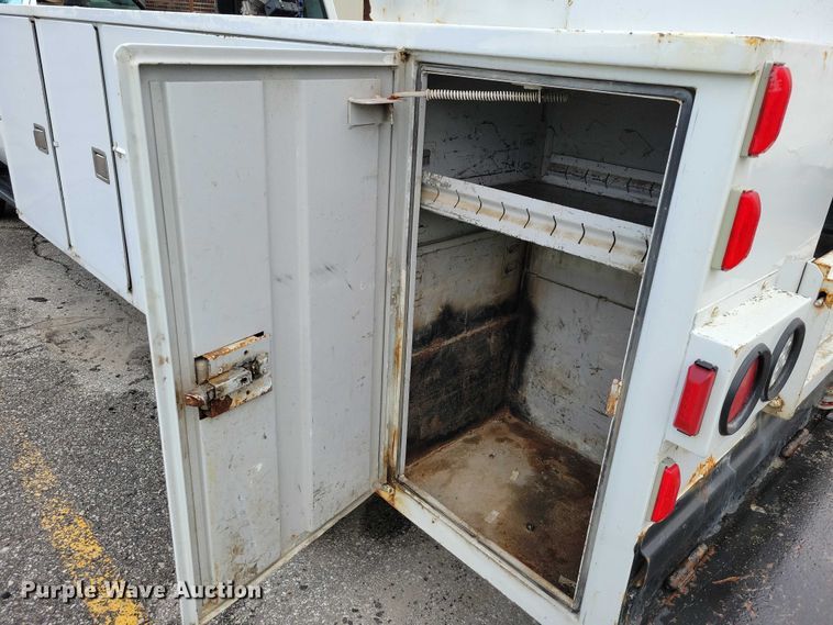 image for item DX7149 2014 Ford F550 utility / service truck