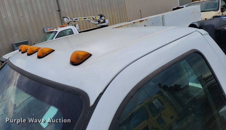 image for item DX7149 2014 Ford F550 utility / service truck