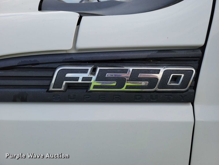 image for item DX7149 2014 Ford F550 utility / service truck