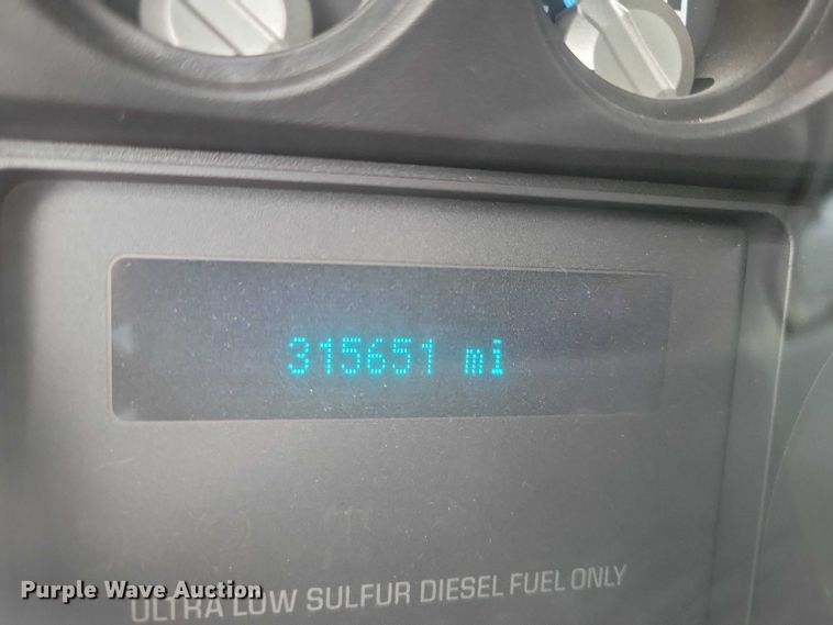 image for item DX7149 2014 Ford F550 utility / service truck