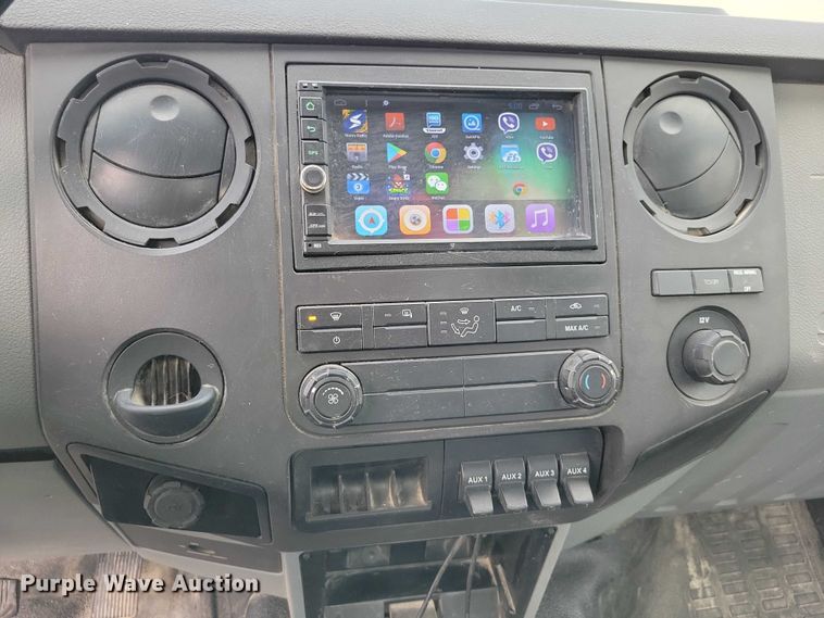 image for item DX7149 2014 Ford F550 utility / service truck