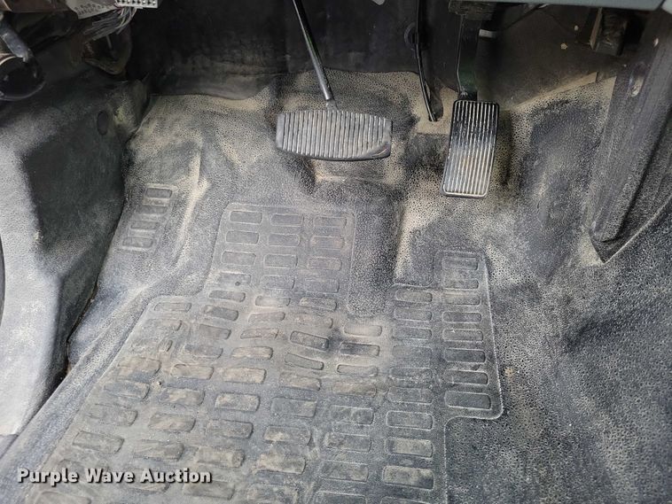 image for item DX7149 2014 Ford F550 utility / service truck