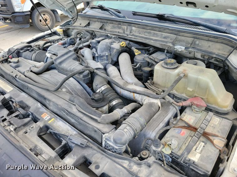 image for item DX7149 2014 Ford F550 utility / service truck