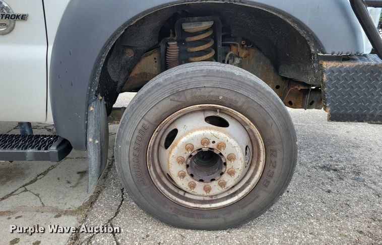 image for item DX7149 2014 Ford F550 utility / service truck