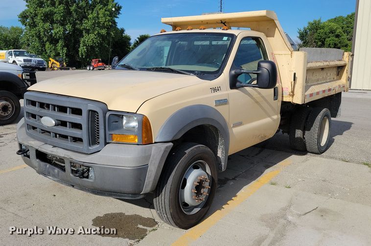 2005 Ford F550 Dump Truck VIN: 1FDAF56P35EC86162 Lot: 999303439