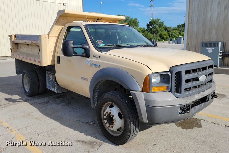 image for item DX7150 2005 Ford F550 dump truck
