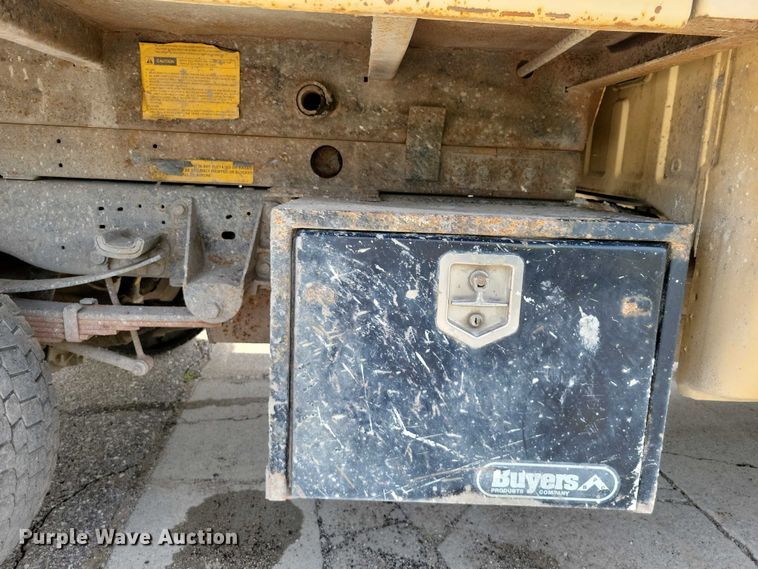 image for item DX7150 2005 Ford F550 dump truck