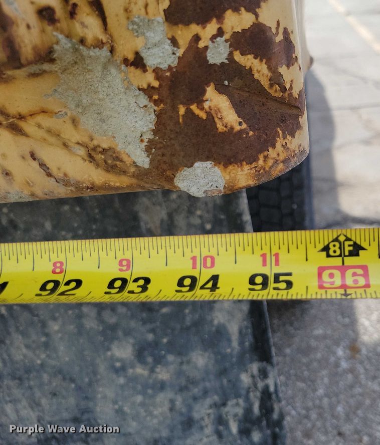 image for item DX7150 2005 Ford F550 dump truck