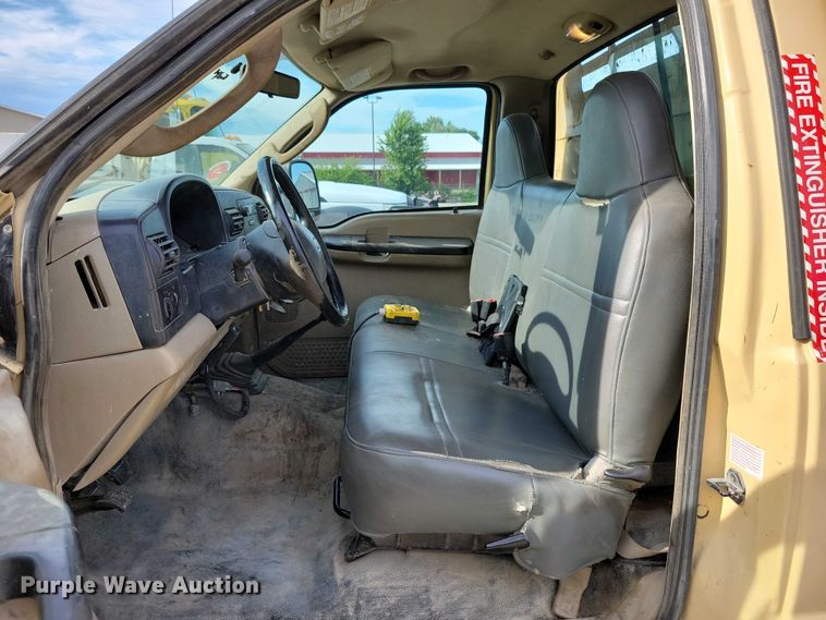 image for item DX7150 2005 Ford F550 dump truck