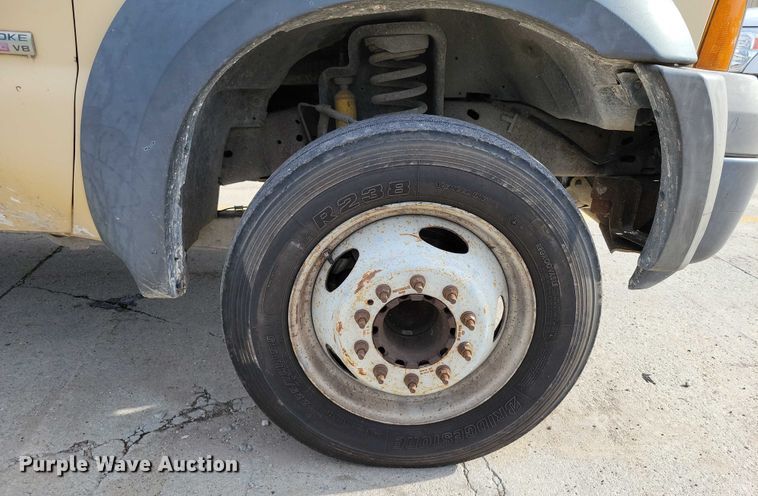 image for item DX7150 2005 Ford F550 dump truck