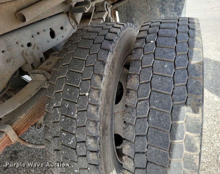 image for item DX7150 2005 Ford F550 dump truck