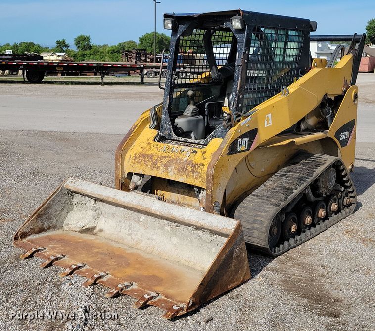 MINI CARGADOR SOBRE ORUGAS 2009 CATERPILLAR 257B2