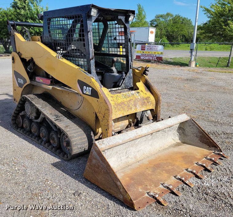MINI CARGADOR SOBRE ORUGAS 2009 CATERPILLAR 257B2