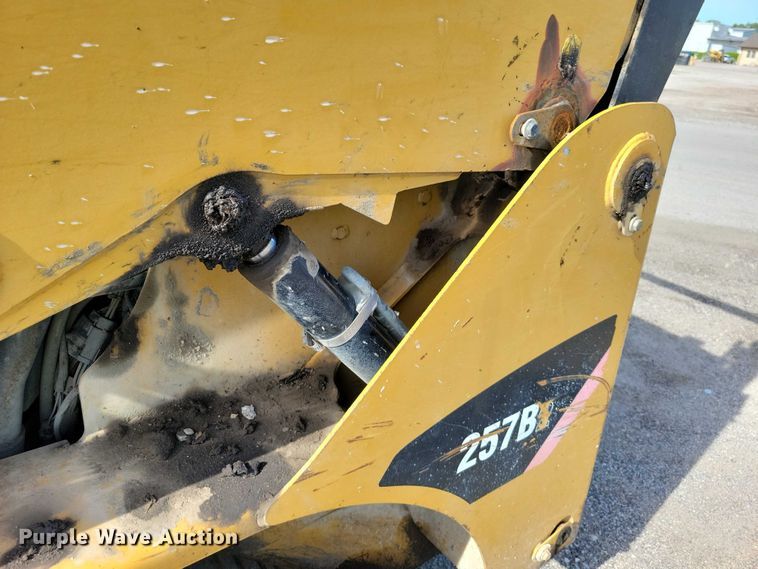 image for item DX7152 2009 Caterpillar 257B2 tracked skid steer loader