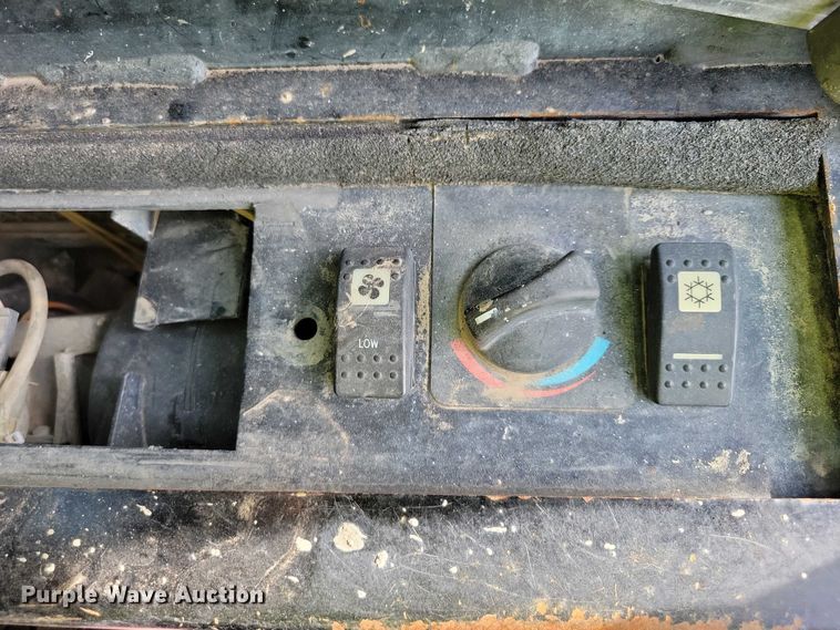 image for item DX7152 2009 Caterpillar 257B2 tracked skid steer loader