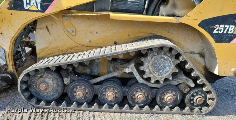 image for item DX7152 2009 Caterpillar 257B2 tracked skid steer loader