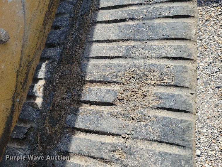 image for item DX7152 2009 Caterpillar 257B2 tracked skid steer loader