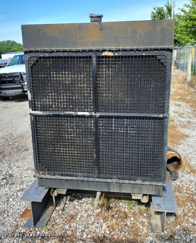 image for item DX7153 Caterpillar  D343 generator