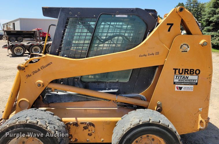 image for item DX7158 Case 465 skid steer loader