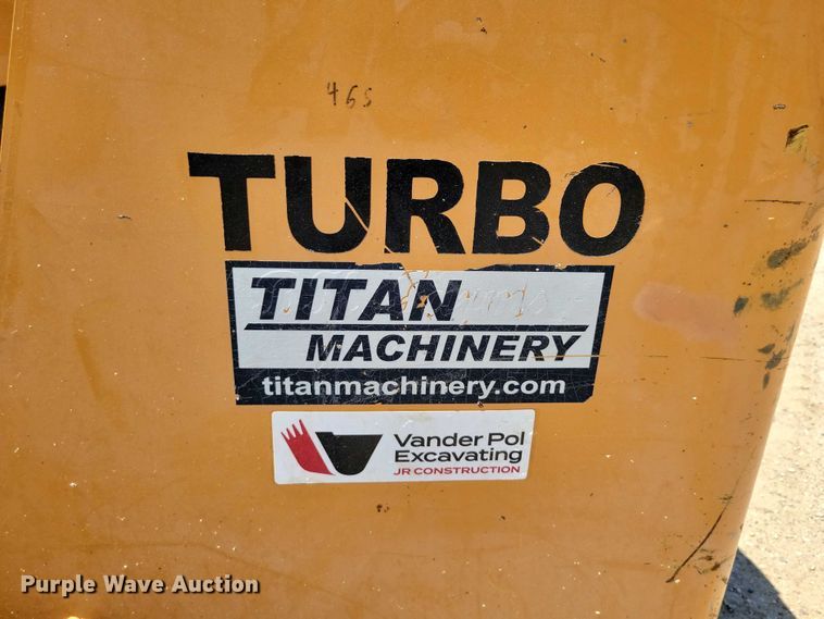 image for item DX7158 Case 465 skid steer loader