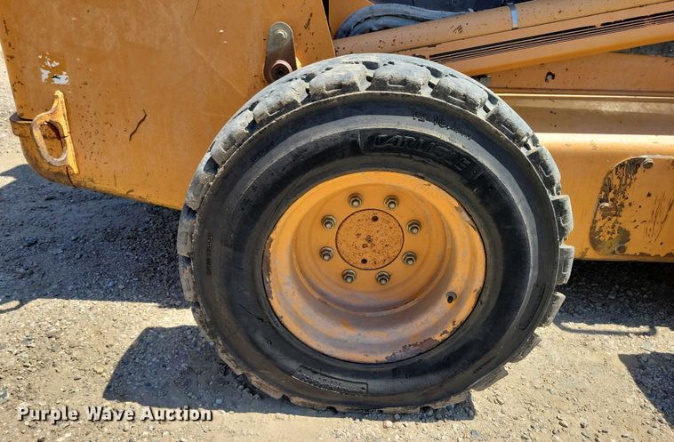 image for item DX7158 Case 465 skid steer loader