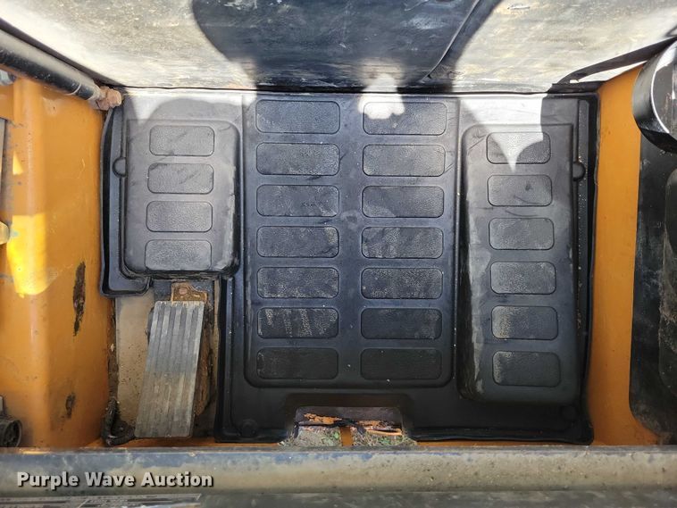 image for item DX7159 2018 Case TR310 tracked skid steer loader