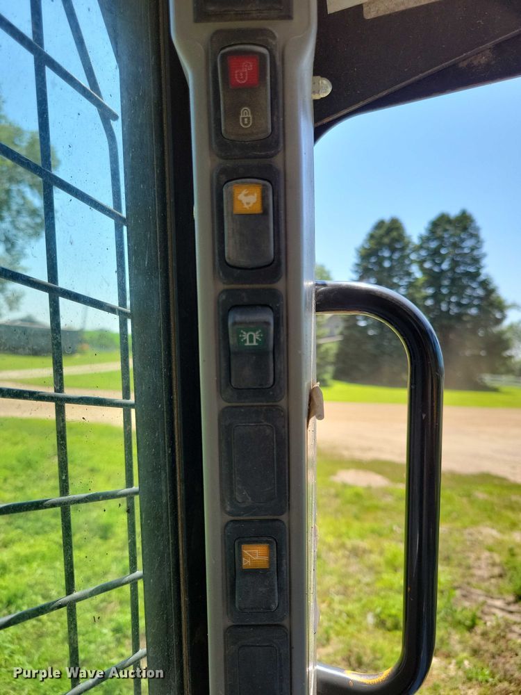 image for item DX7159 2018 Case TR310 tracked skid steer loader