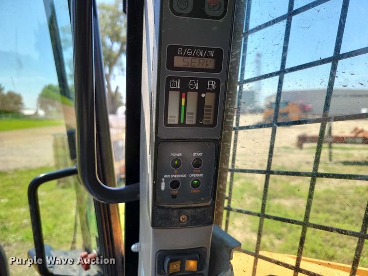 image for item DX7159 2018 Case TR310 tracked skid steer loader