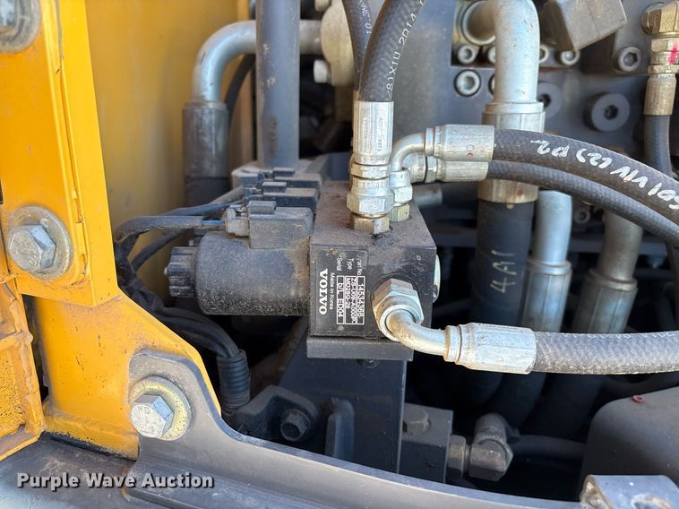 image for item DX8039 2014 Volvo ECR305CL excavator