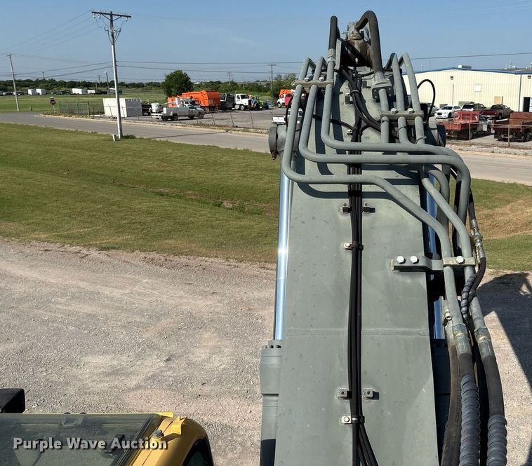 image for item DX8039 2014 Volvo ECR305CL excavator