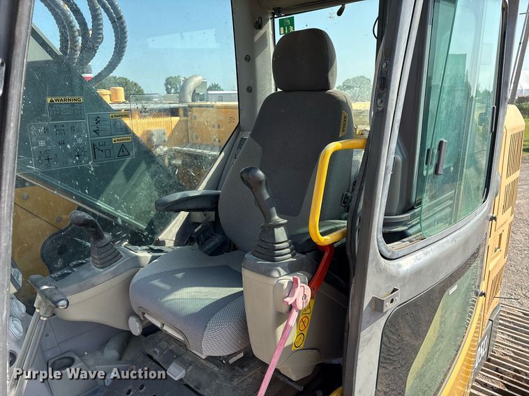 image for item DX8039 2014 Volvo ECR305CL excavator