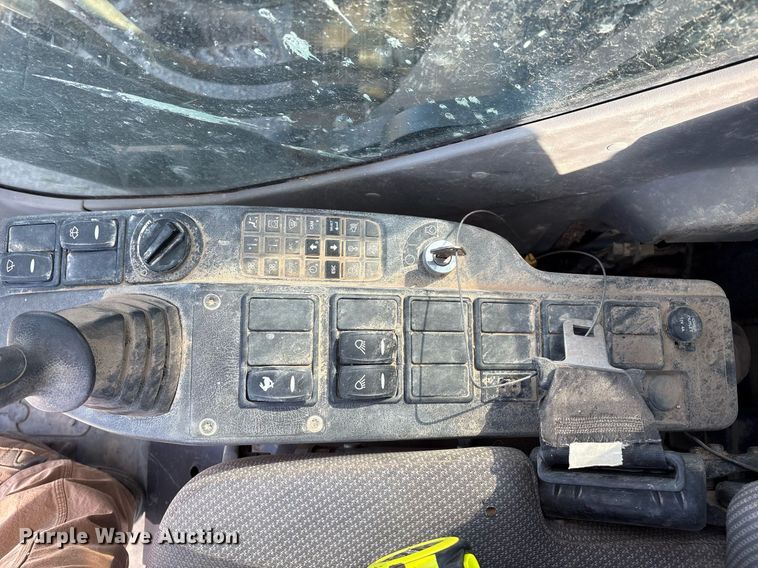 image for item DX8039 2014 Volvo ECR305CL excavator