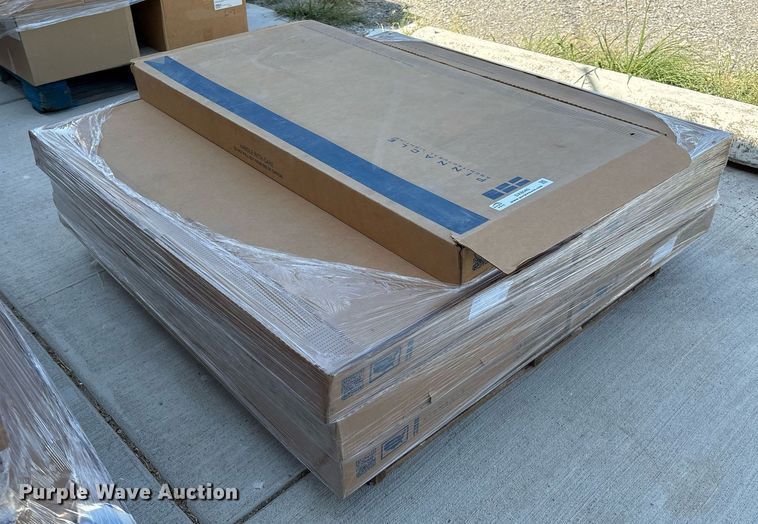 image for item DX8040 (7)  light fixtures 