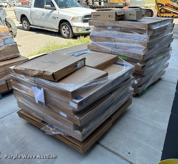 image for item DX8041 (2) pallets of light fixtures  