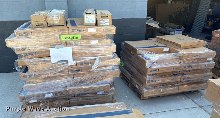 image for item DX8041 (2) pallets of light fixtures  