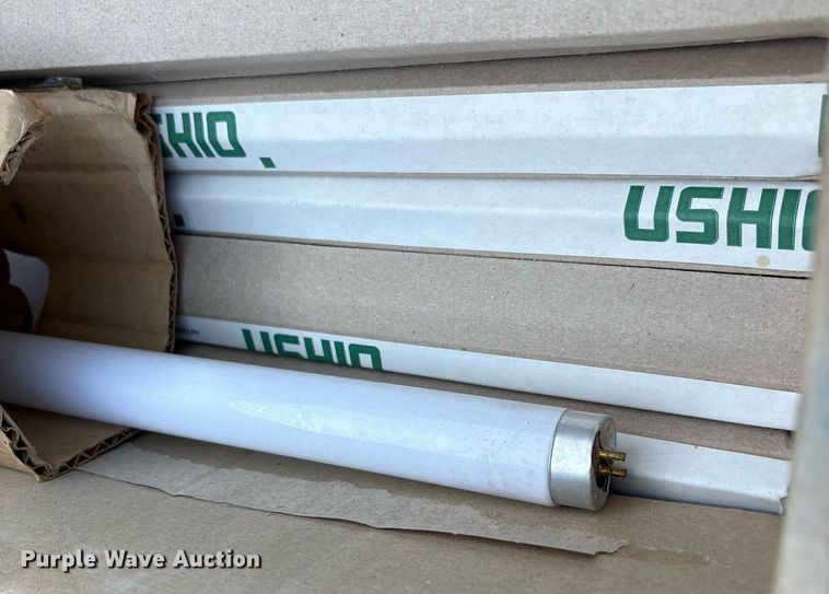 image for item DX8041 (2) pallets of light fixtures  