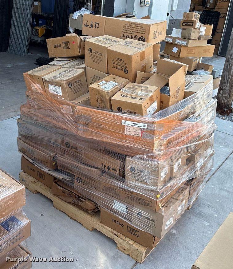 image for item DX8042 Light fixtures